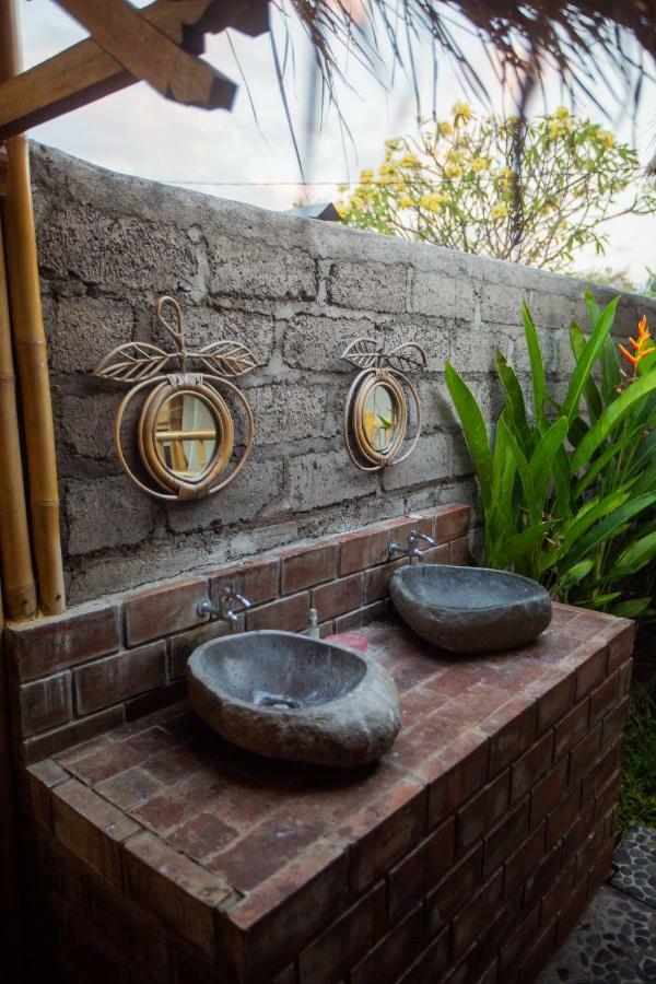 Salty Shakas Bamboo Stay Canggu Екстер'єр фото